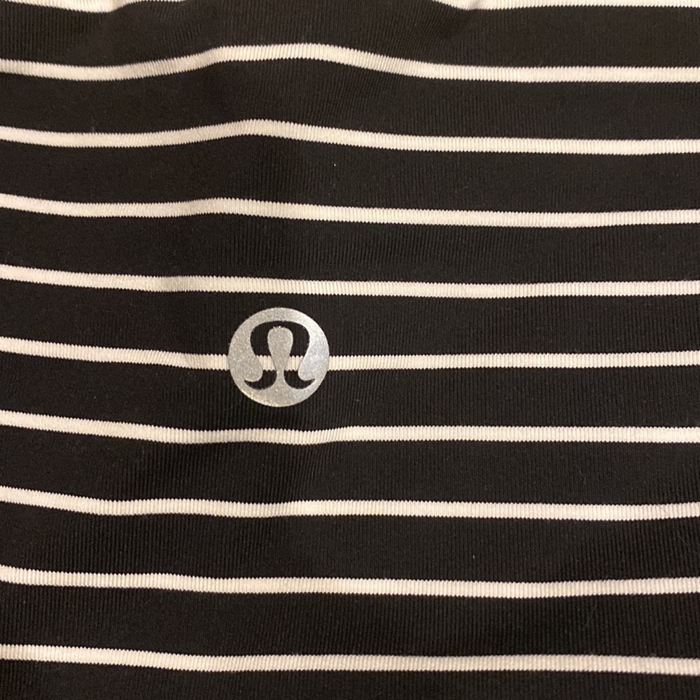 Lululemon leggings - Picture 3 of 6